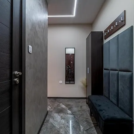 Luxury Redefined In Center - Elevate Your In A Smart And Modern Apartment