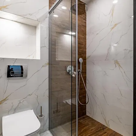 Luxury Redefined In City Center - Elevate Your In A Smart And Modern *