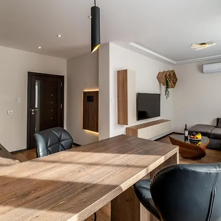 Luxury Redefined In City Center - Elevate Your In A Smart And Modern Apartment Varna
