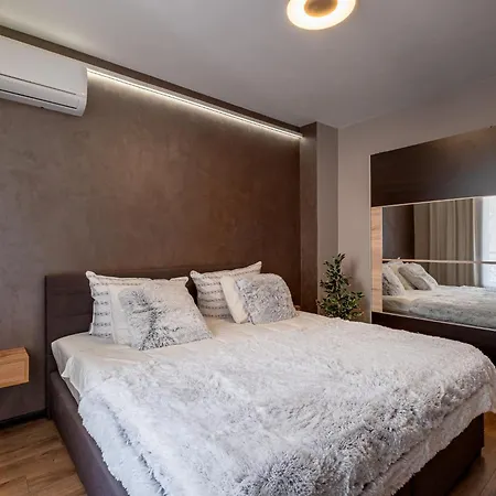 Luxury Redefined In City Center - Elevate Your In A Smart And Modern Apartment